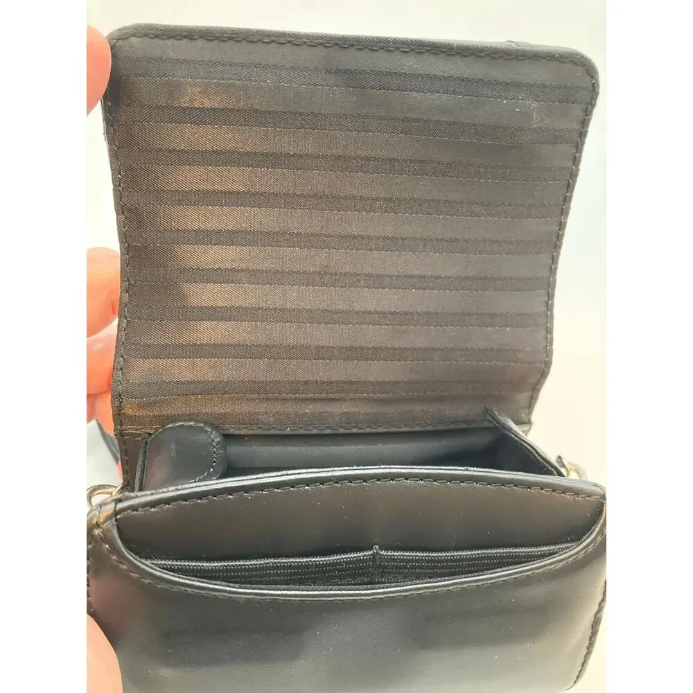 HP Camera Carry Case Magnetic Closure Black w/Shoulder Strap Belt Loop